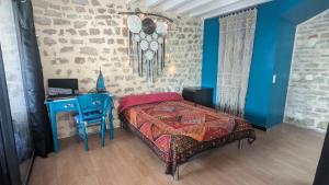 Maison atypique bord de lYonne