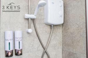 Contractors monthly discounts - WIFI - 5mins to Airport, HS2 & NEC