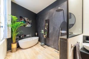 centre historique Avignon appartement Haussmannien 140 m2