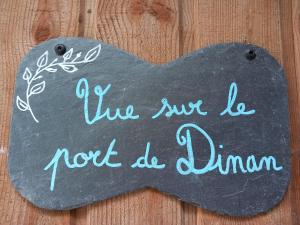 Vue sur le port de Dinan