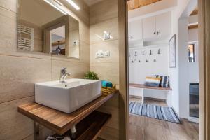 Rekreační dům U jezer, Milovice 6