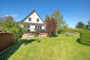 Rügenferienhaus eg und og - 沙普罗德