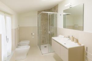 Appartamento con 3 Camere da Letto e con Balcone