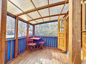 B&B / Chambres d'hotes Blue : La Roulotte du Medoc : photos des chambres