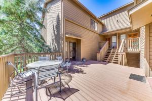 Nature-Filled Ruidoso Condo 3 Mi to Alto Lake