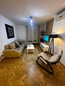 City apartment with the sea view