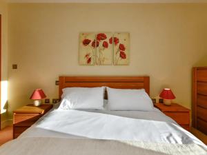 Perfectly Located Apartment - Pass the Keys