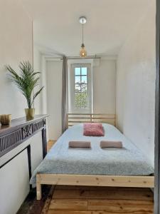 Wonderhost, vue magique sur le Château dans un quartier populaire