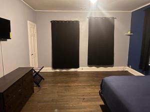 Charming King bed & Queen Sofa bed & TV Wifi