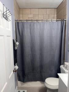 Charming King bed & Queen Sofa bed & TV Wifi