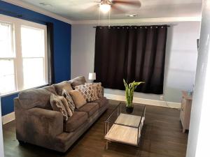 Charming King bed & Queen Sofa bed & TV Wifi