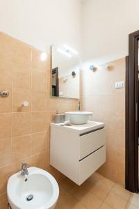 Maison Camilla Near Train Station