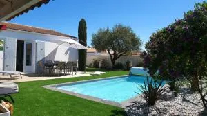 Maison avec piscine pour 4 adultes et 2 enfants - Le Morinant