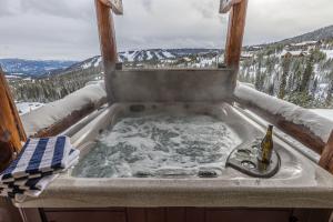 Saddle Ridge Townhome - Unit J3