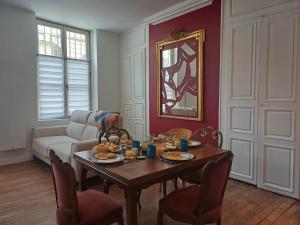 2 Chambres, Les Dentellières de la Cathédrale