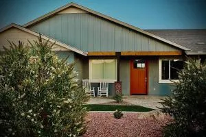 Modern 3 Bedroom Home - 卡顿伍德