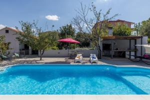 Villa Almond near Omis, private pool