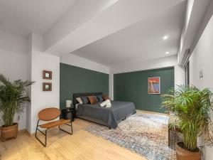 23-GH3 2 BR 2.5 Baths Private Patio Roma Norte