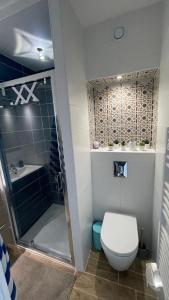 Joli studio vue mer, piscine, Tennis, Parking