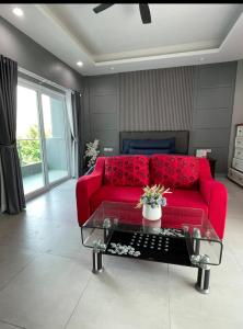 Michelle house pool villa