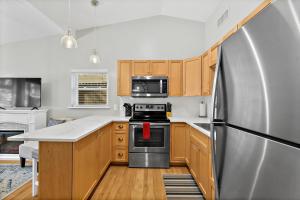 Cozy Uptown Guest House