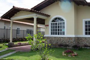 Casa estilo cabaña “Villa Sol” en Alto Boquete