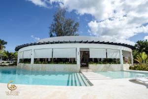 Golden Penthouse by Amare