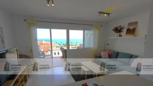 Lomas de Mena 20 - Ático con vistas al mar - Barbacoa y Piscina- PARKING GRATIS -EXCELENTE CONEXIÓN WIFI