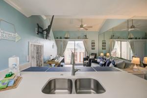 Sugar Beach 301 by Vacation Homes Collection