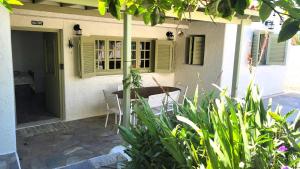 Lemon Garden house near the sea