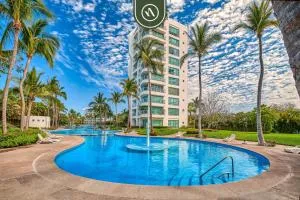 Amazing 2BR Condo with Pool and Access to VIDANTA - Jarretadera