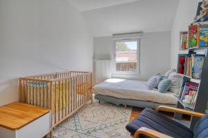 Maisons de vacances Maison moderne proche Versailles jardin privatif : photos des chambres