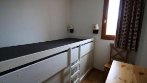 Chalets Residence Parc Aux Etoiles - CH26PAE - CHALET TRIPLEX 4 CHAMBRES, TERRASSE ET BALCON MAE-2394 : photos des chambres