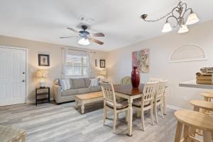 Gulf View 16 by Vacation Homes Collection