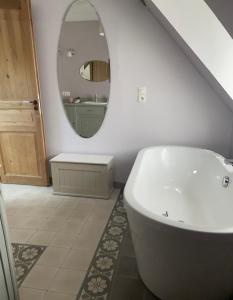 Maisons de vacances calme d-une fermette picarde : photos des chambres