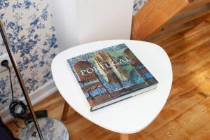 Alfama II, eco-penthouse with french balcony