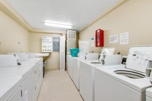 HH Beach & Tennis 248C