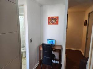 MWC Apartments - Compañía