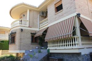 Casa Monte Verde con piscina a 10 min de Granada