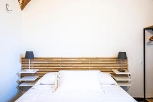 Off Private Jacuzzi Retreat Romantic Suite in Grossetos Historic Center