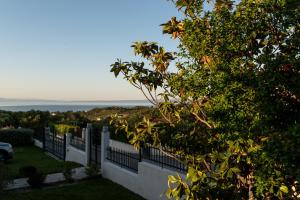 Aethra Terrace - Sea View Retreat