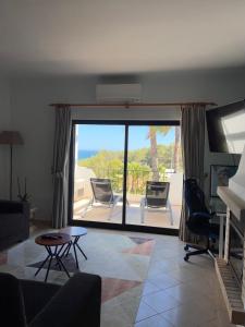 Luxury Modern T2 Ocean View - Free Parking - Pool
