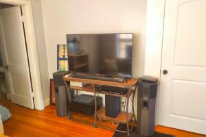 Urban Retreat on Flint