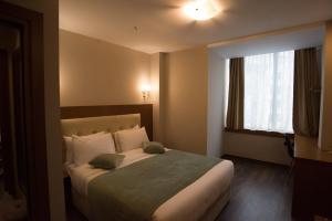 Double Room room in Albanopolis Hotel