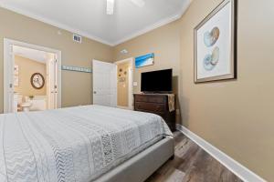 Phoenix On The Bay 1108 by Vacation Homes Collection