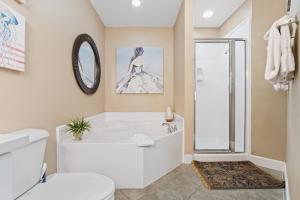 Phoenix On The Bay 1108 by Vacation Homes Collection