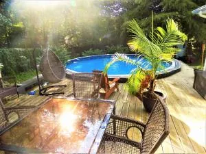 The Cherrywood Estate - Walnut Ridge