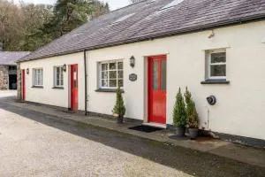 The Coach House - Carnguwch