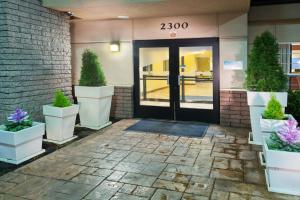 Holiday Inn Express Hotel & Suites Portland - Jantzen Beach, an IHG Hotel