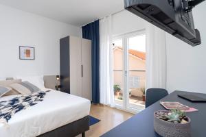 Dino "Bliss View" - ZF Hvar